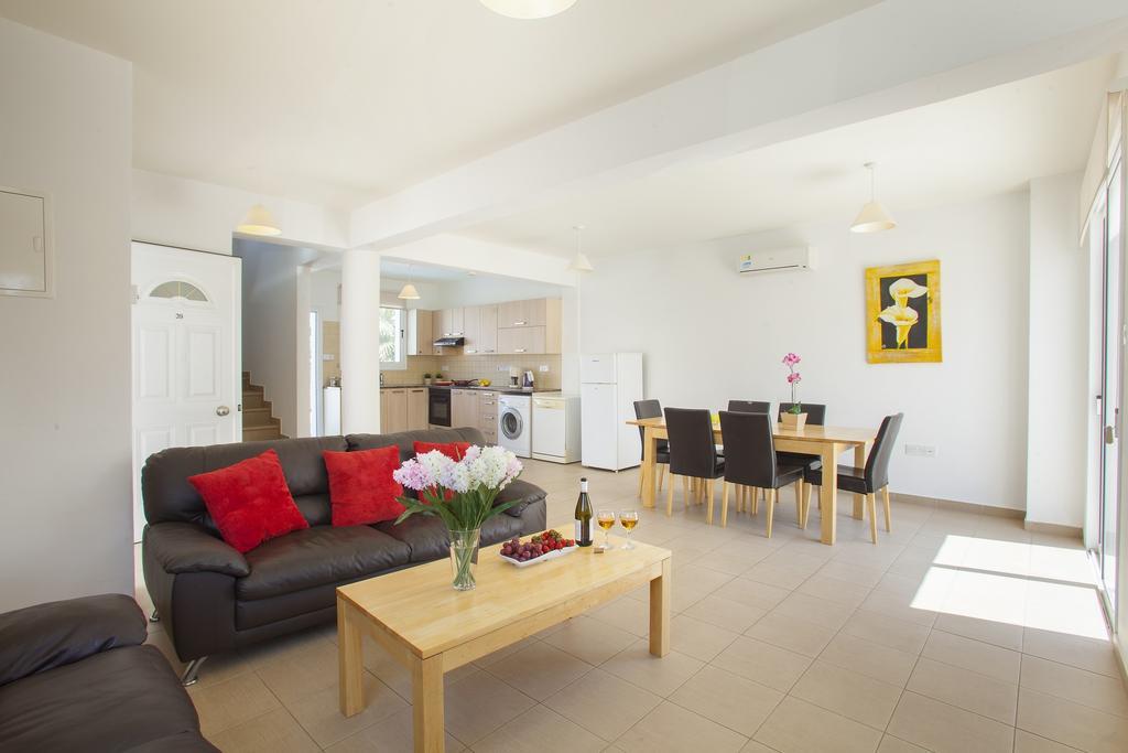 פרוטאראס Villa Daffodil חדר תמונה